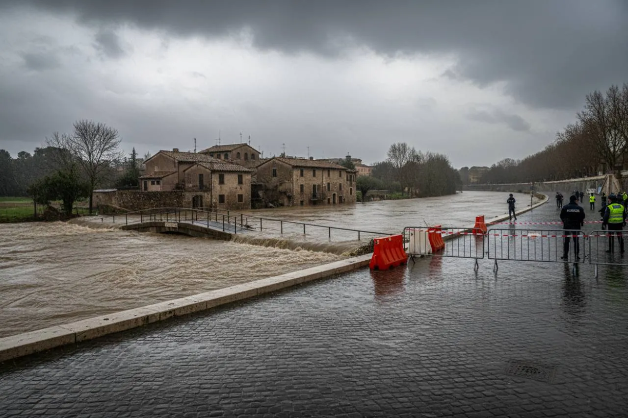 Fiumi sotto osservazione: Aniene esondato e Tevere chiuso
