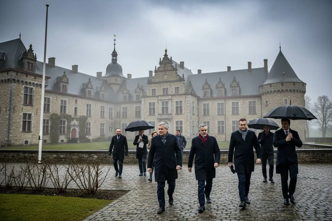 Limburgo: il castello, il vento e il protocollo