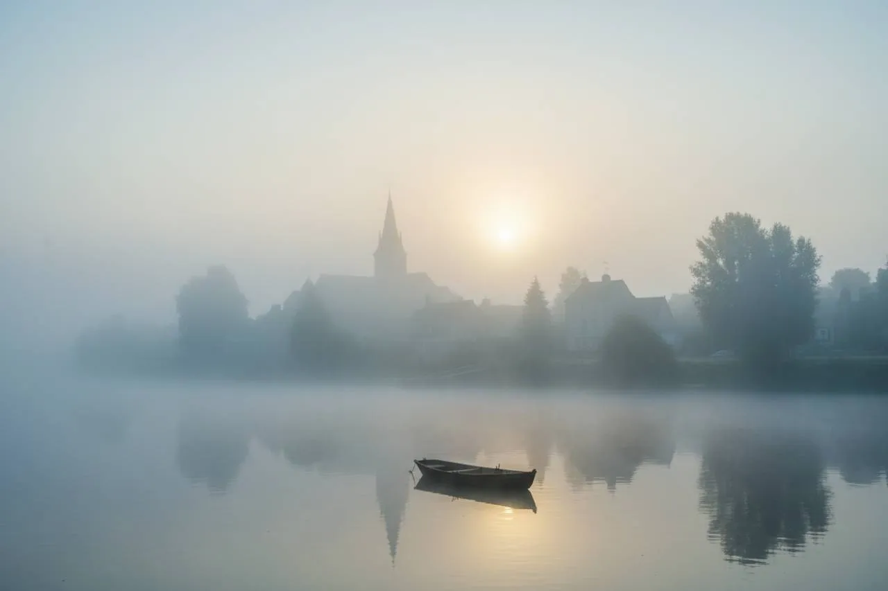 Vétheuil, effet du matin: La luce che dissolve la forma